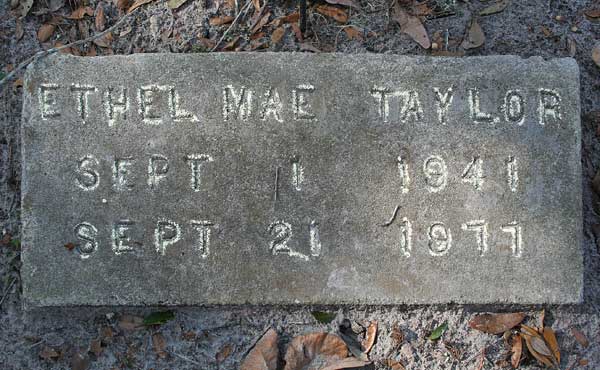 Ethel Mae Taylor Gravestone Photo