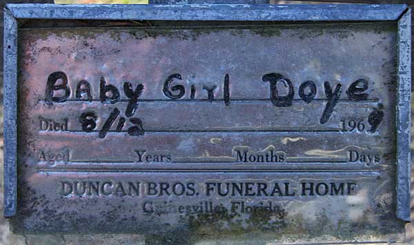Baby Girl Doye Gravestone Photo