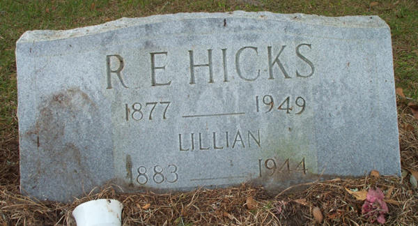 R.E. & Lillian Hicks Gravestone Photo
