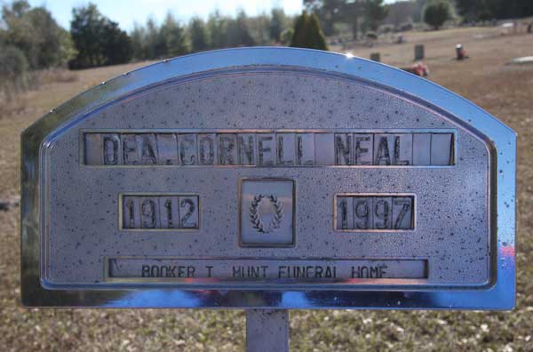 Dea. Cornell Neal Gravestone Photo