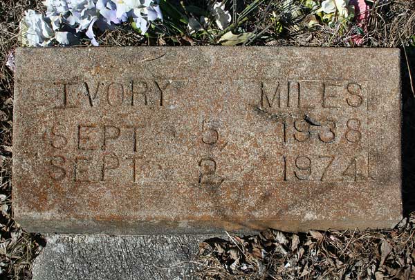 Ivory Miles Gravestone Photo