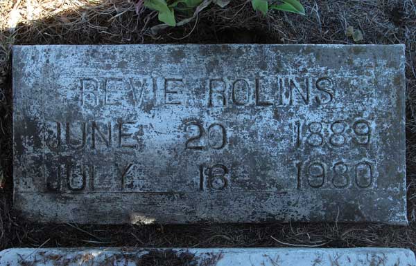 Revie Rolins Gravestone Photo