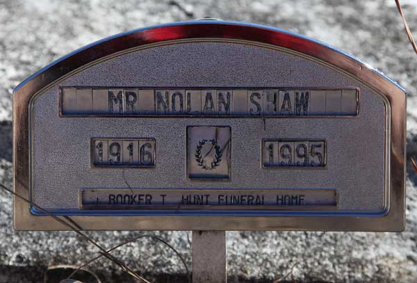 Nolan Shaw Gravestone Photo