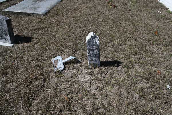  Unknown Gravestone Photo