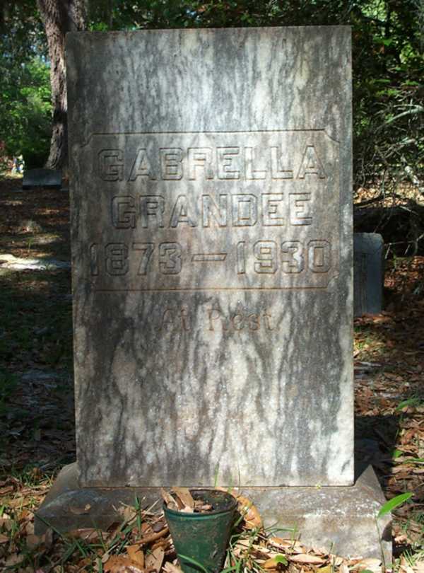 Gabrella Grandee Gravestone Photo