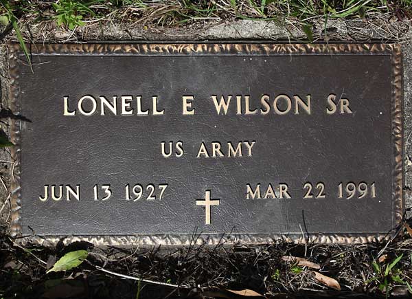 Lonell E. Wilson Gravestone Photo