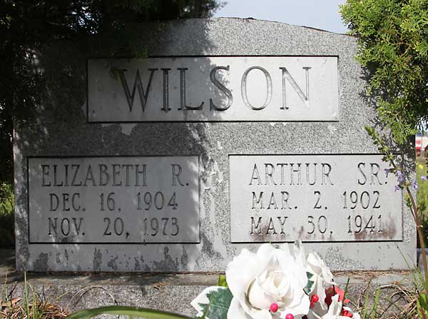 Elizabeth R. & Arthur Sr. Wilson Gravestone Photo