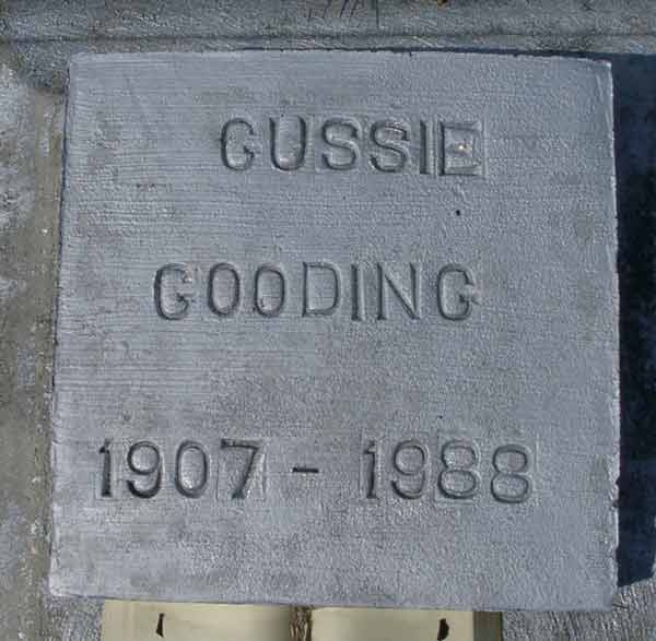 Gussie Gooding Gravestone Photo